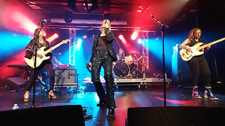Nina Attal Electric Ladyland live in Rostrenen on July 6, 2024 picture from the video